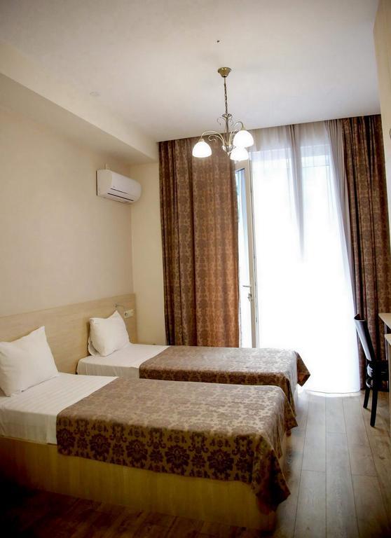 Hotel Feri Tbilisi Zewnętrze zdjęcie