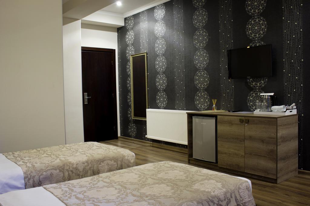 Hotel Feri Tbilisi Zewnętrze zdjęcie